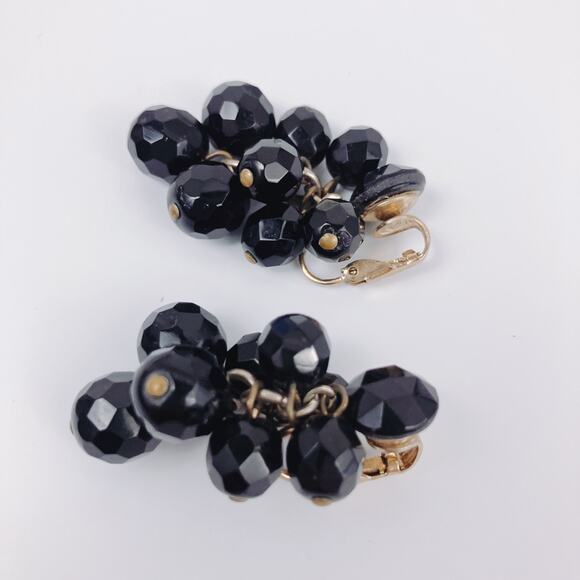 Vintage Faceted Black Beaded Cha Cha Clip-On Earrings, Mid-Century Retro - Picture 6 of 8